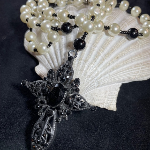 White Pearl With Black Crystal Cross, Five Decade Fashion Rosary Necklace - Picture 2 of 4